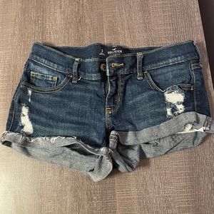 Hollister Low rise Short short denim 3 26